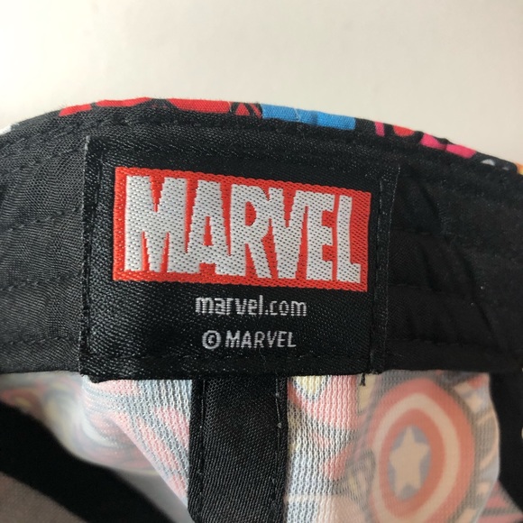 Marvel comics avengers baseball/trucker hat - Picture 3 of 4